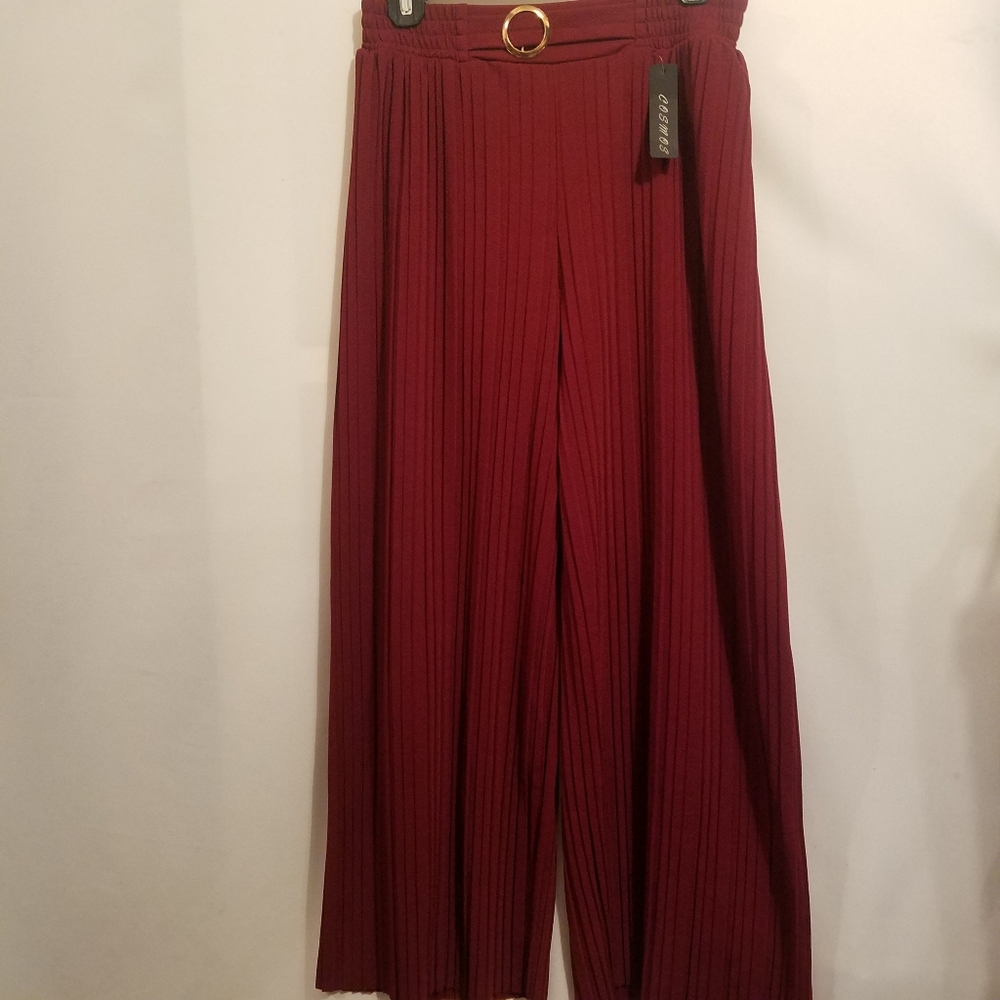 🔴SOLD🔴Accordion Pleat Wide Leg Cropped Pants - Picture 2 of 8